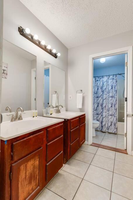 Lovely 2 Bdr Condo With Balcony 2M To Broadway Nashville Esterno foto