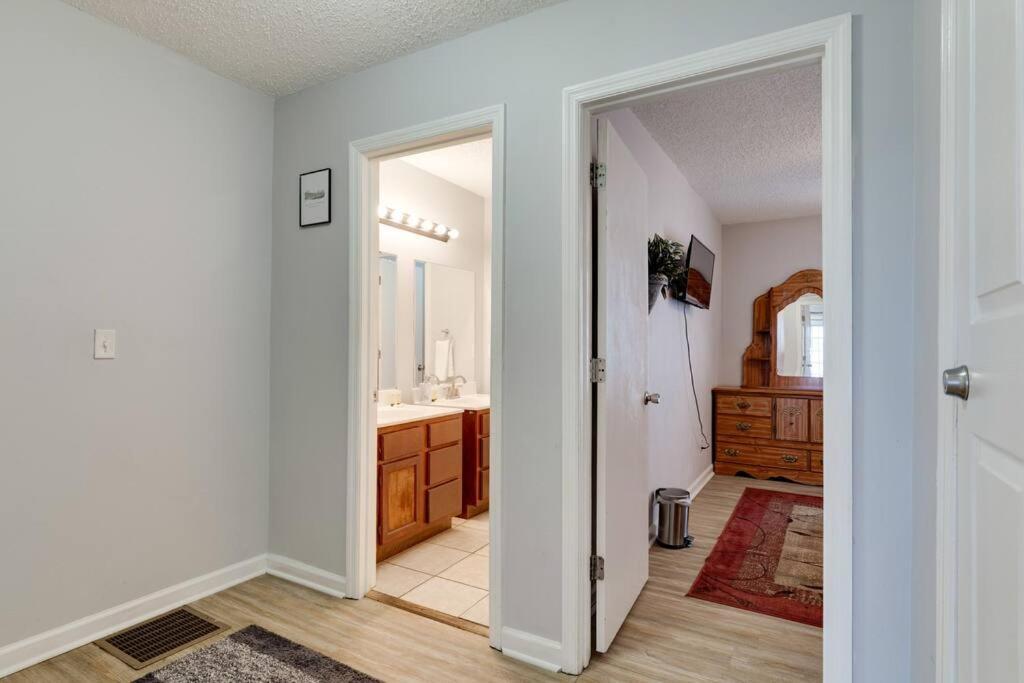Lovely 2 Bdr Condo With Balcony 2M To Broadway Nashville Esterno foto