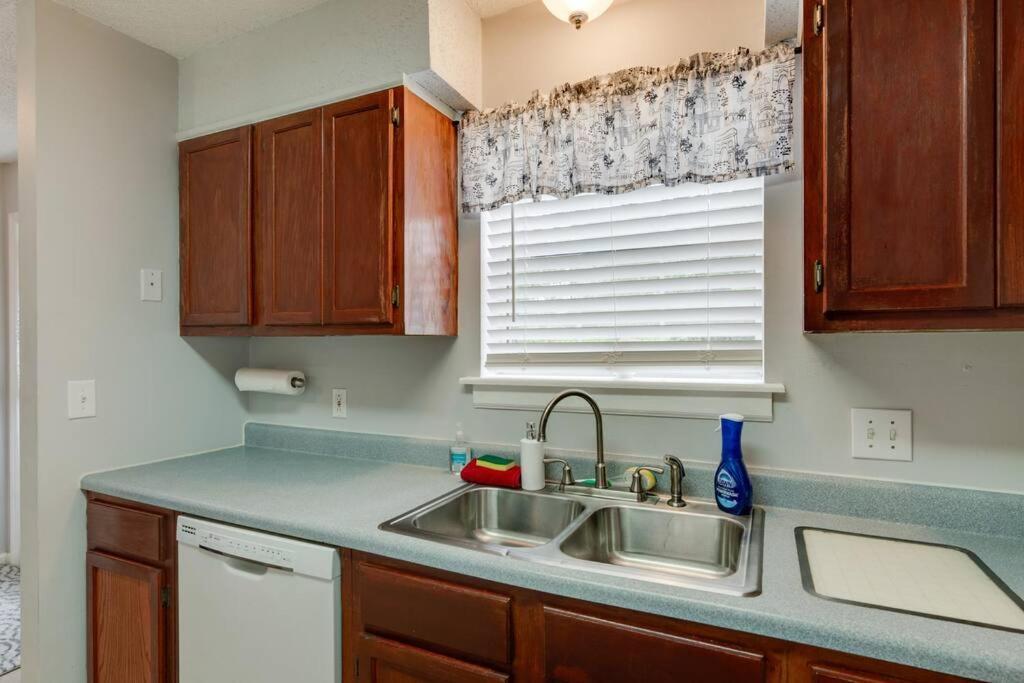 Lovely 2 Bdr Condo With Balcony 2M To Broadway Nashville Esterno foto